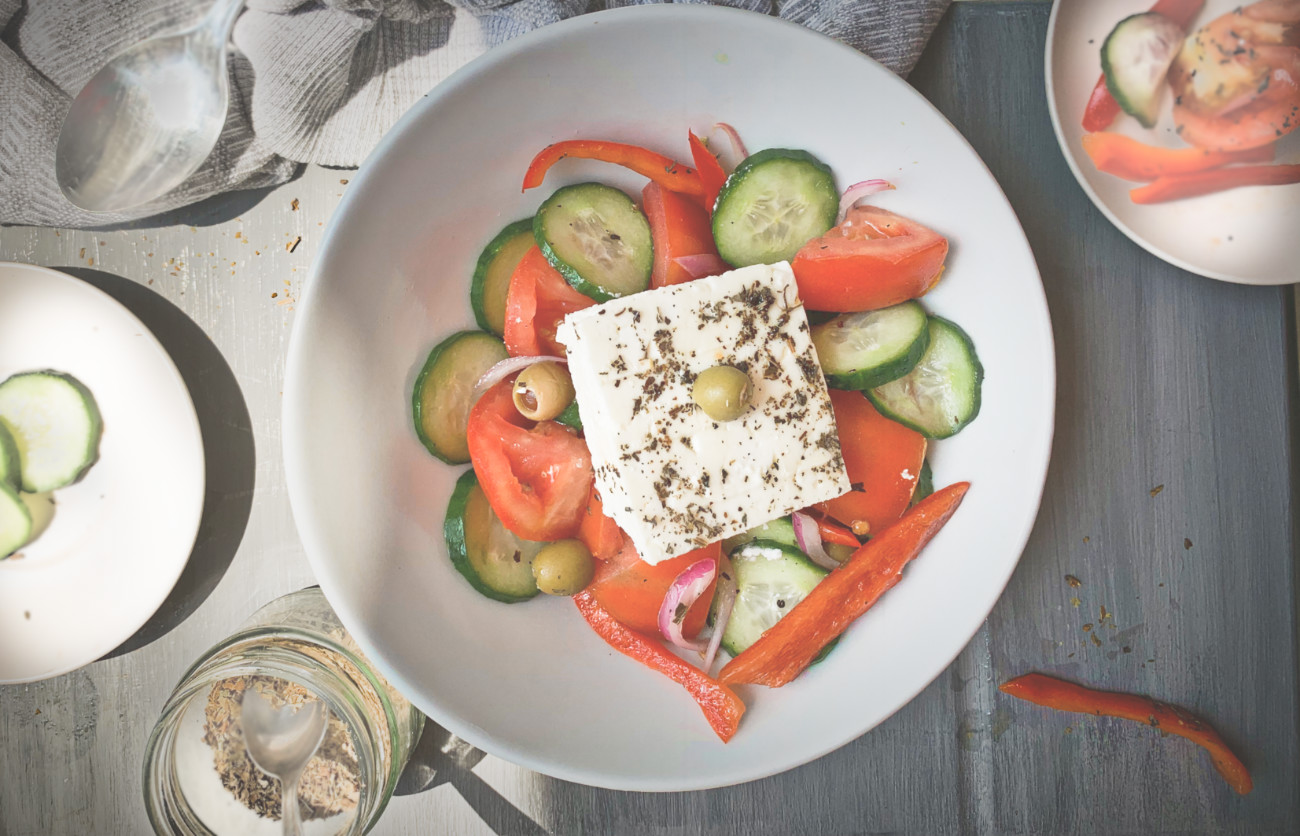 Receta: el paso a paso de una apetitosa ensalada griega