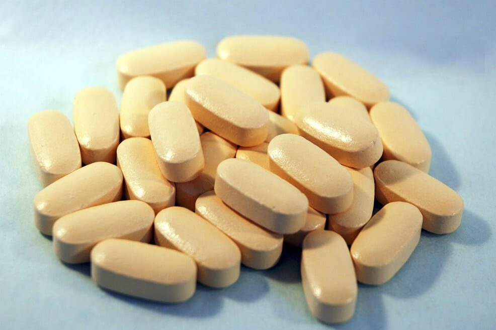Condenan a 40 años de prisión a médico por prescribir 500 mil dosis de opioides