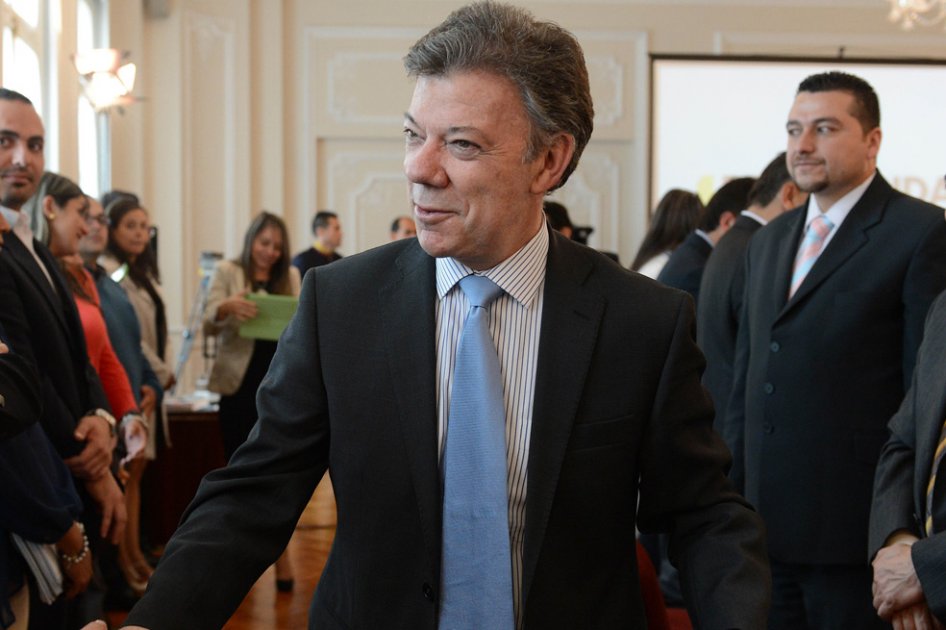 ¿Nuevo slogan de Santos fue copiado del Perú?