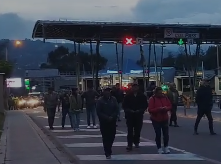 Movilidad en Bogotá: Bloqueos en la Calera por tarifas en peaje de Patios