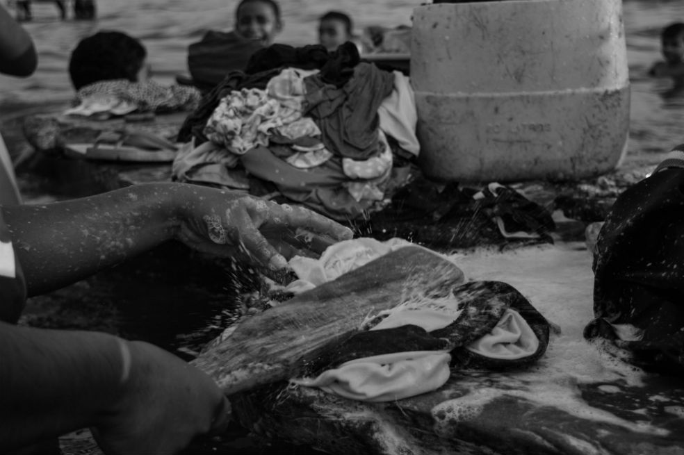El manduco se usa para despercudir la ropa.