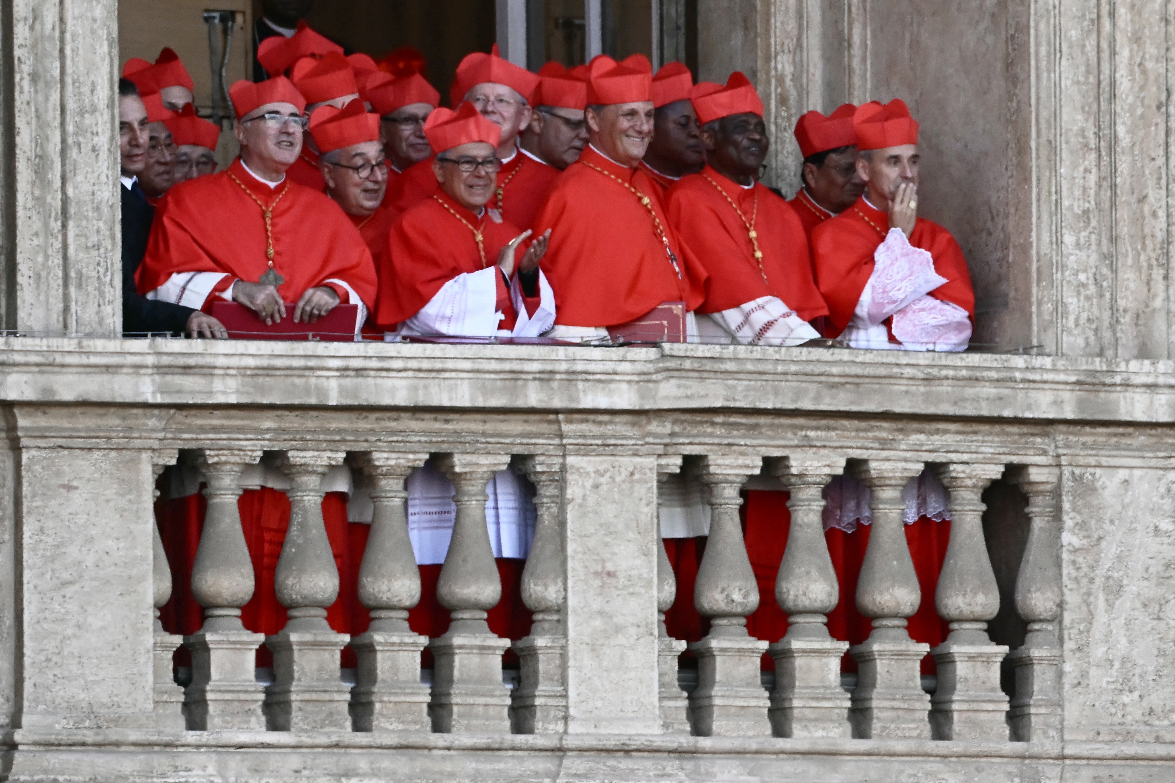 Primera presentación del papa León XIV, luego de ser elegido.