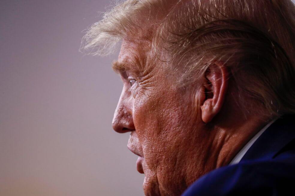 Trump suspenderá temporalmente la inmigración a Estados Unidos