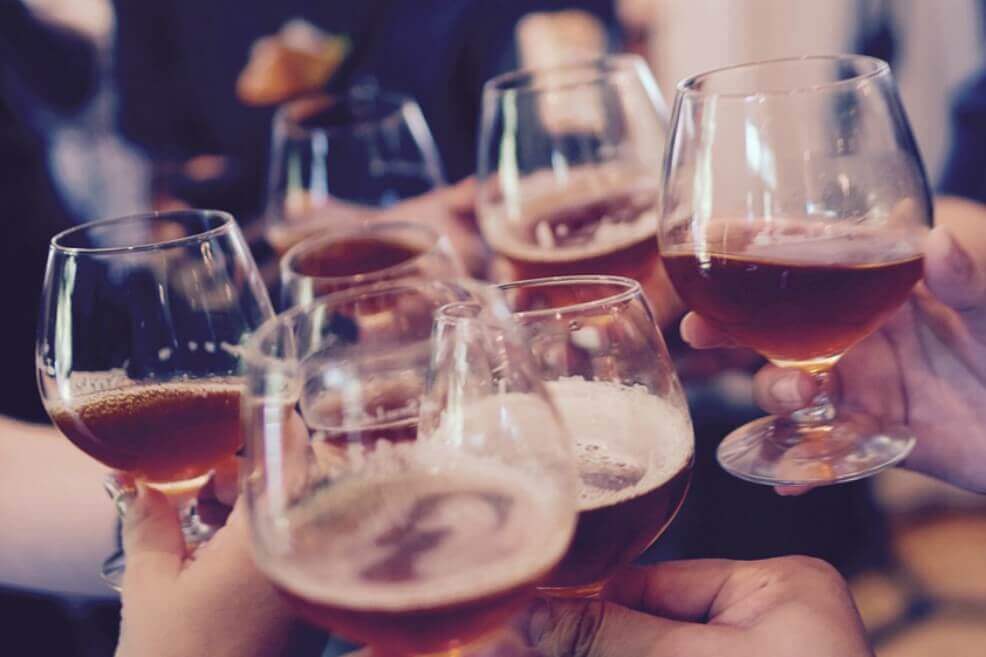 Se rompe el mito: mezclar tragos no da más guayabo