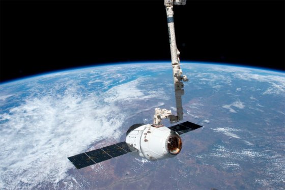 Explota un cohete de la empresa SpaceX durante vuelo de prueba