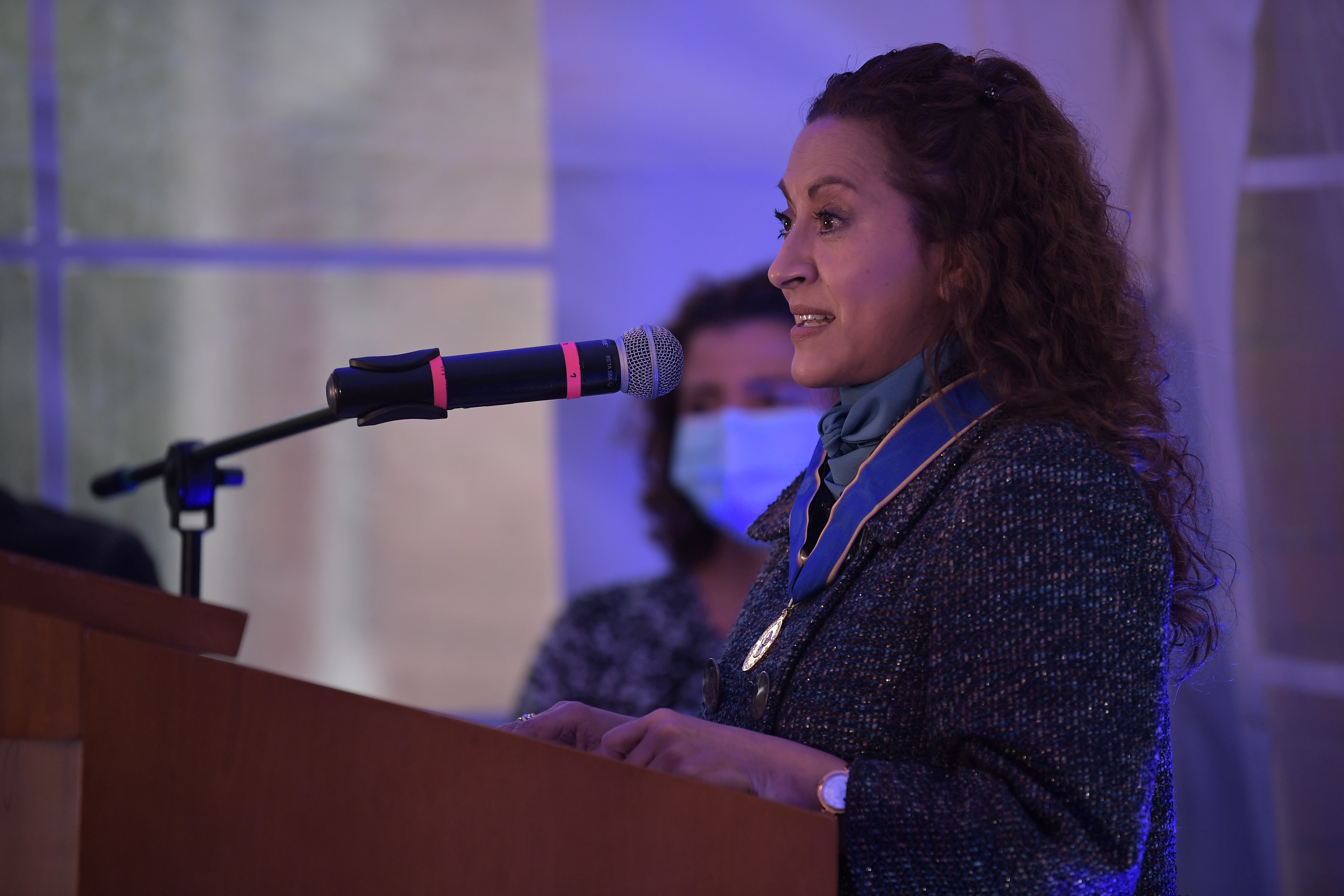 La periodista colombiana Jineth Bedoya, recibe el Premio a la Libertad de prensa Unesco-Guillermo Cano, ceremonia realizada en la casa del embajador de Países Bajos para Colombia Ernst Noorman.