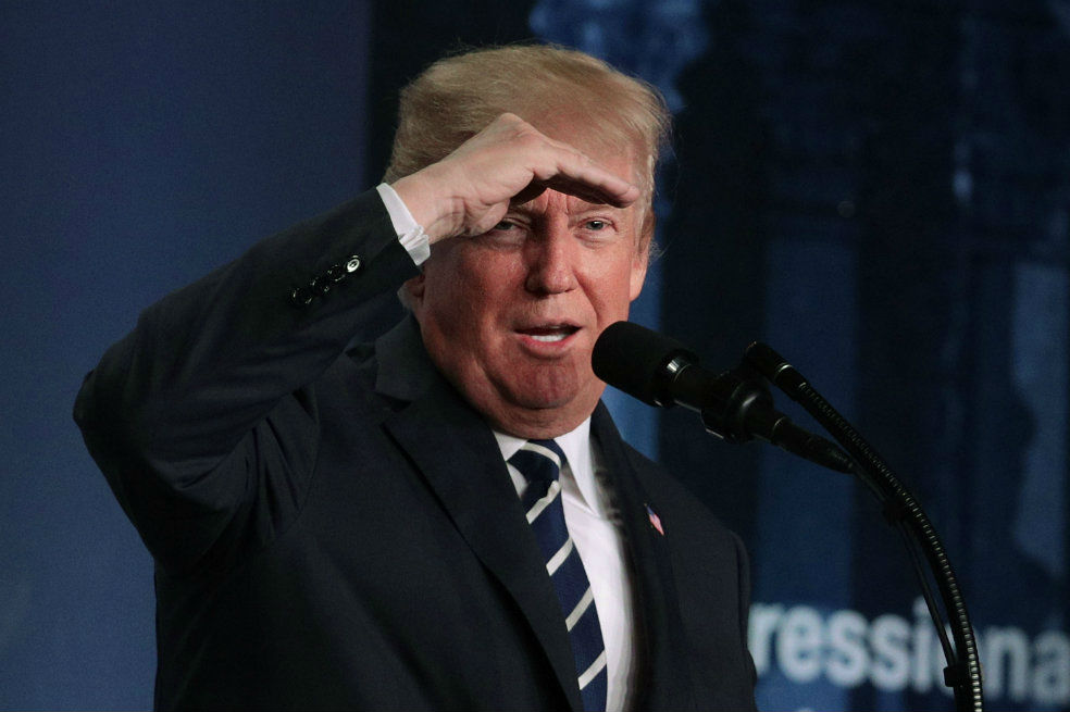 Twitter, la forma en la que Trump comunica sus despidos