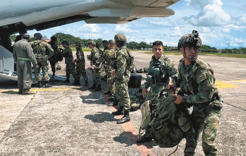 La titánica tarea para encontrar a los pasajeros de la aeronave HK 2803