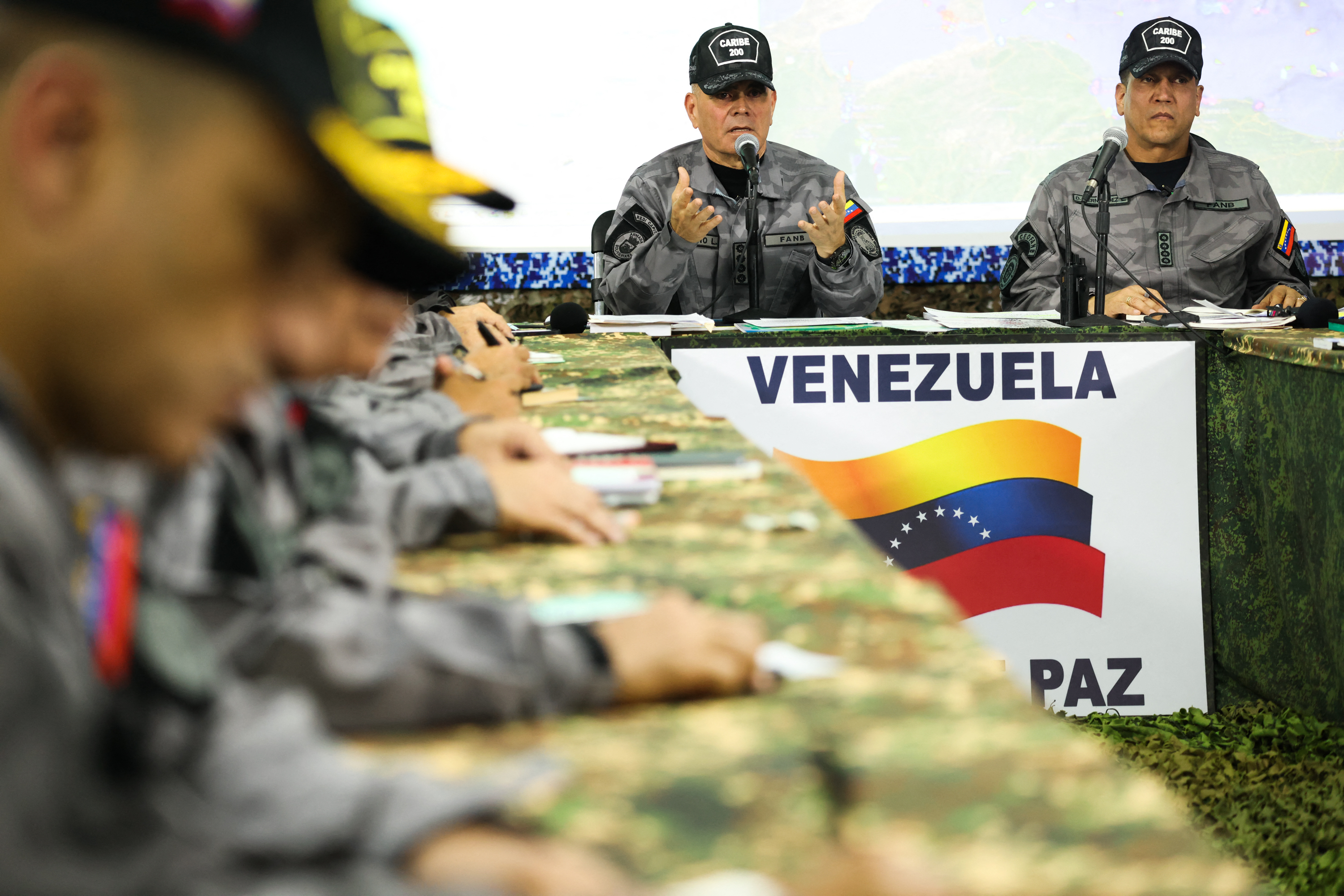 Venezuela ofrece apoyo militar a Colombia tras acusaciones de Trump contra Petro