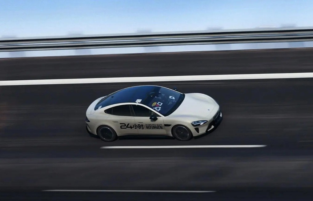 Xiaomi SU7 rompe récords de autonomía y velocidad en el mercado de carros eléctricos