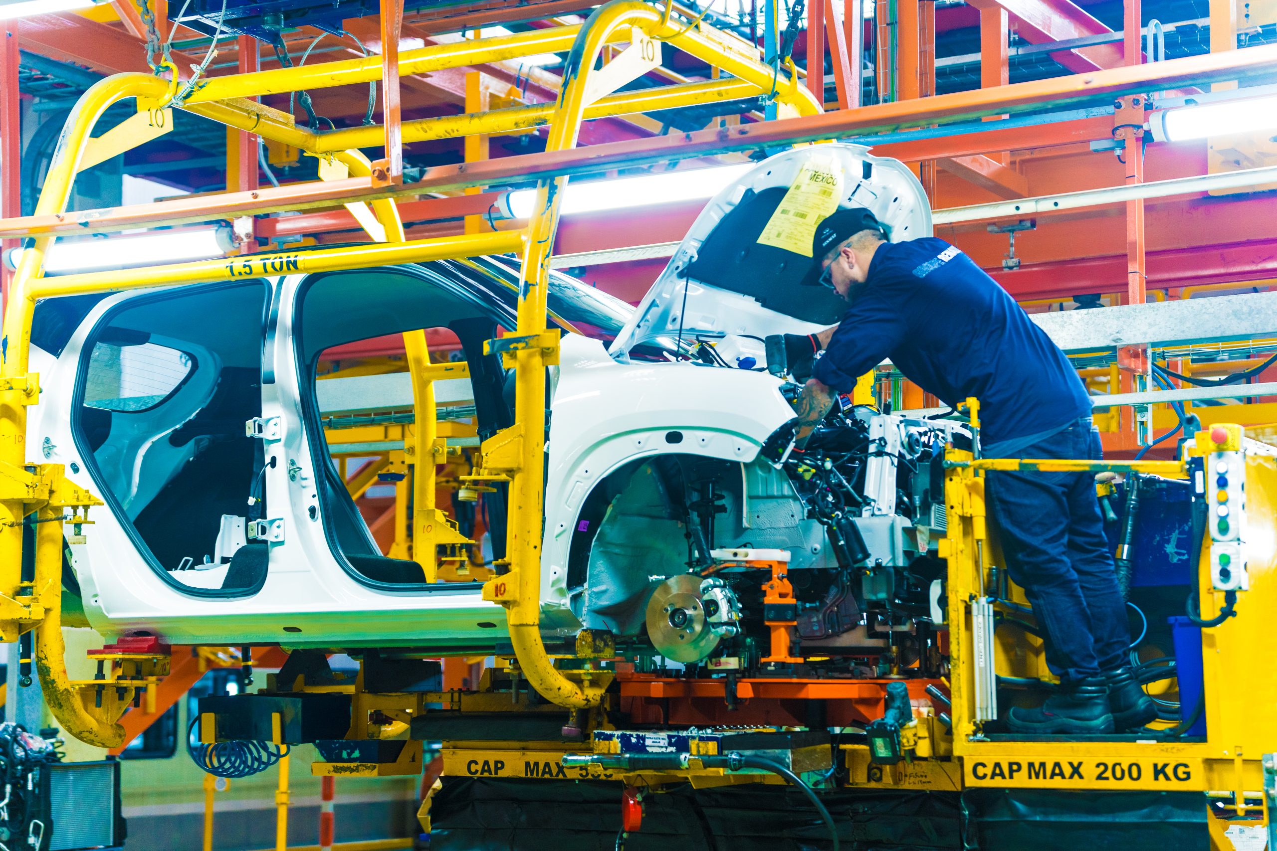 Más producción, menos empleo: así le fue a las manufacturas colombianas en junio
