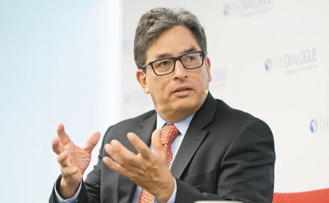 Alberto Carrasquilla será codirector del Banco de la República