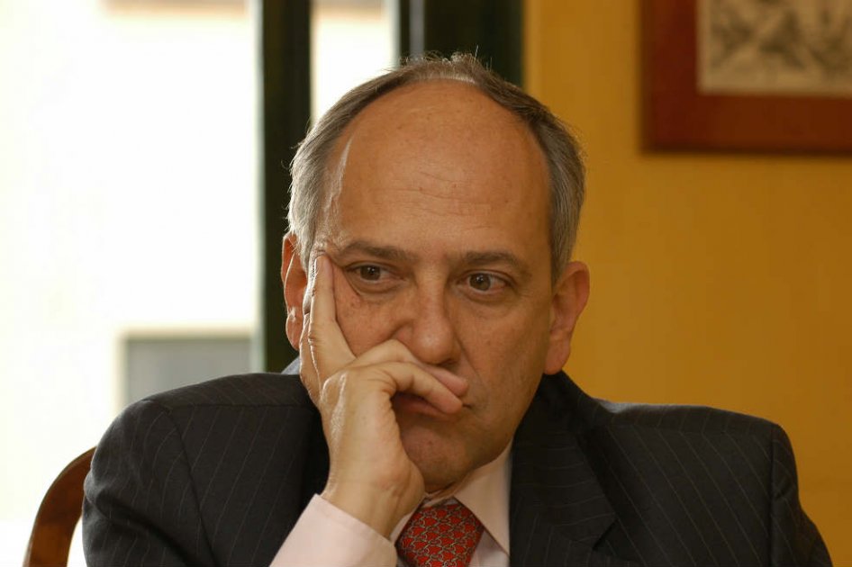 Hijos de Santos y Uribe enfrentados por José Obdulio Gaviria