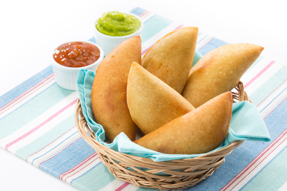 ¿Cómo hacer empanadas de queso sin salir de casa?