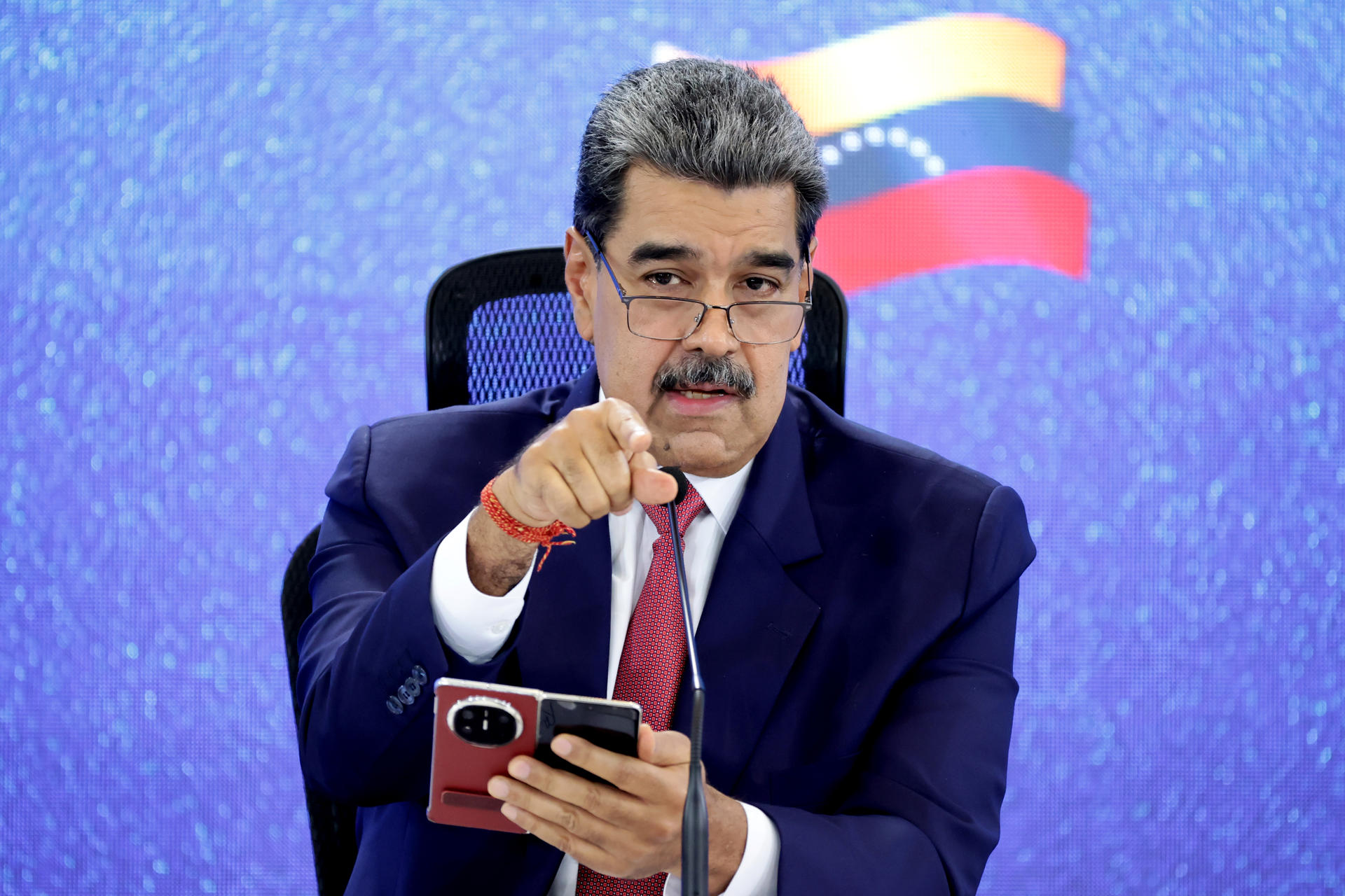 Venezuela inicia ejercicios militares en el Caribe en respuesta a EE. UU.