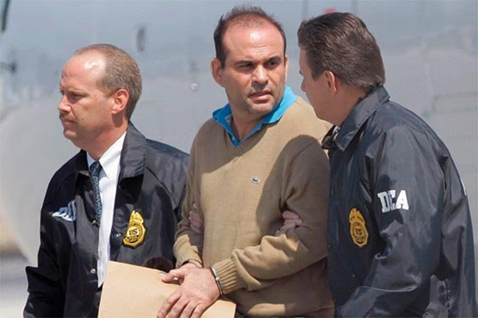 Salvatore Mancuso pide sentencia anticipada por 11 mil delitos