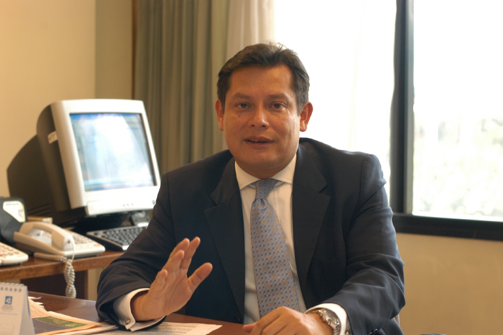 “La plata de Isagén alcanza para todas las 4G”