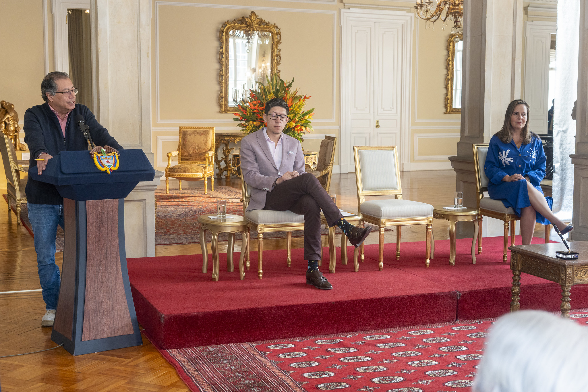 Petro posesionó a los nuevos ministros de Vivienda y Educación