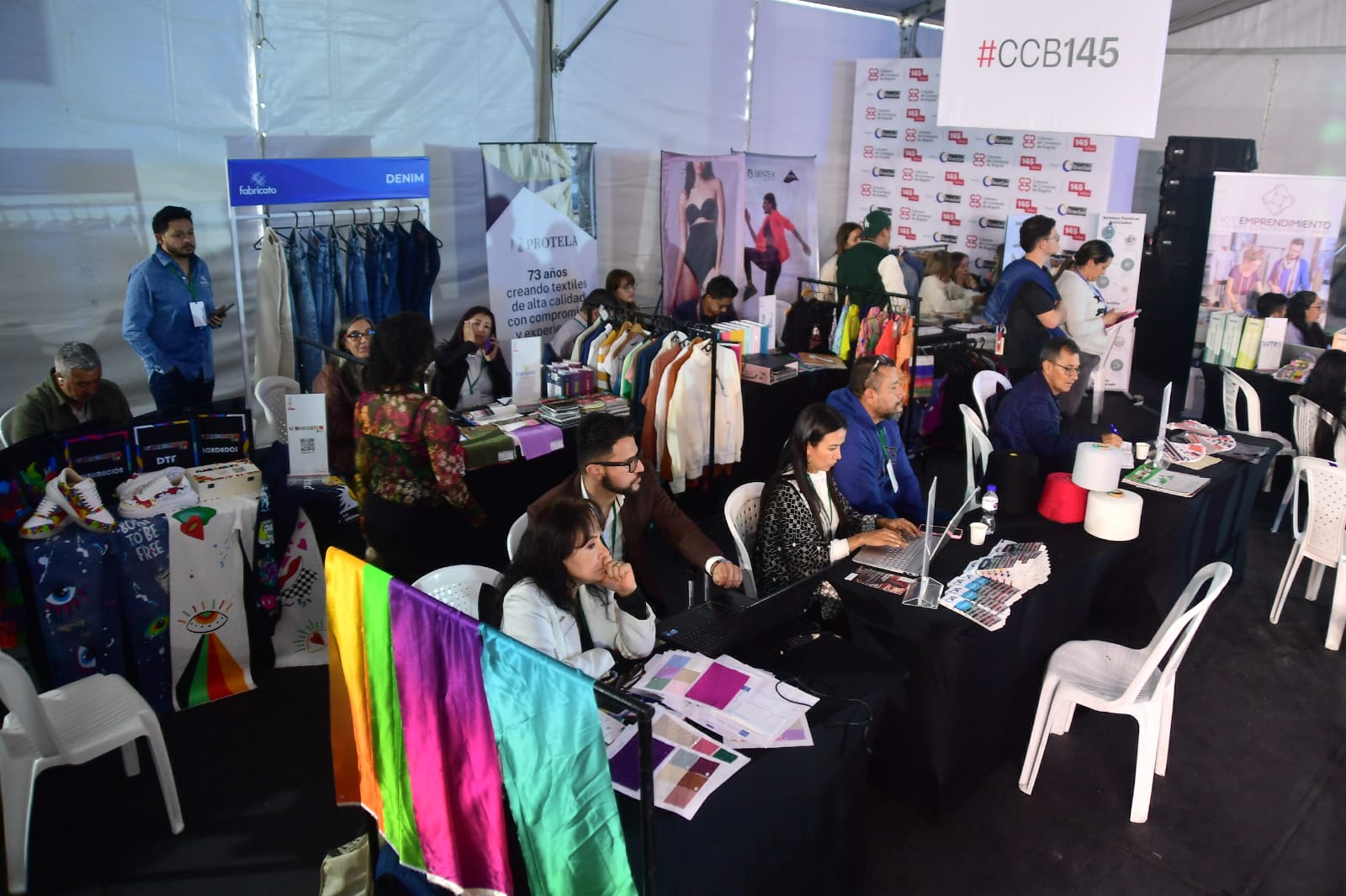 "San Victorino a la moda" es un programa de la Cámara de Comercio de Bogotá con la que se busca promover la compra local.