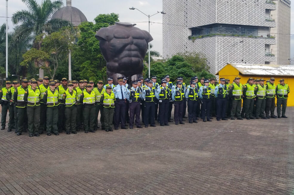 Con 60 uniformados, alcaldía de Medellín busca combatir el transporte ilegal