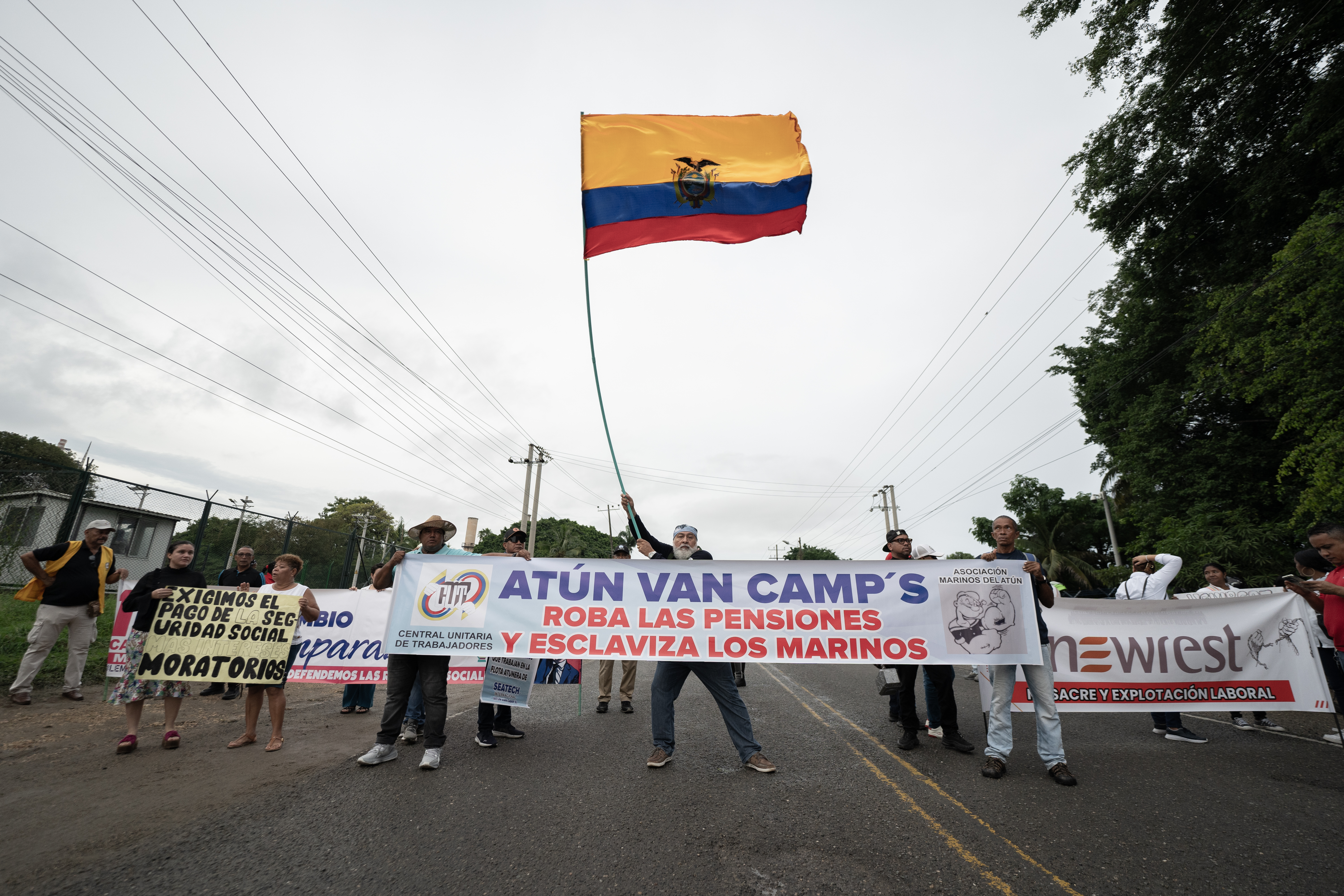 Atún Van Camps se enfrenta a graves denuncias tras desaparición de un marinero