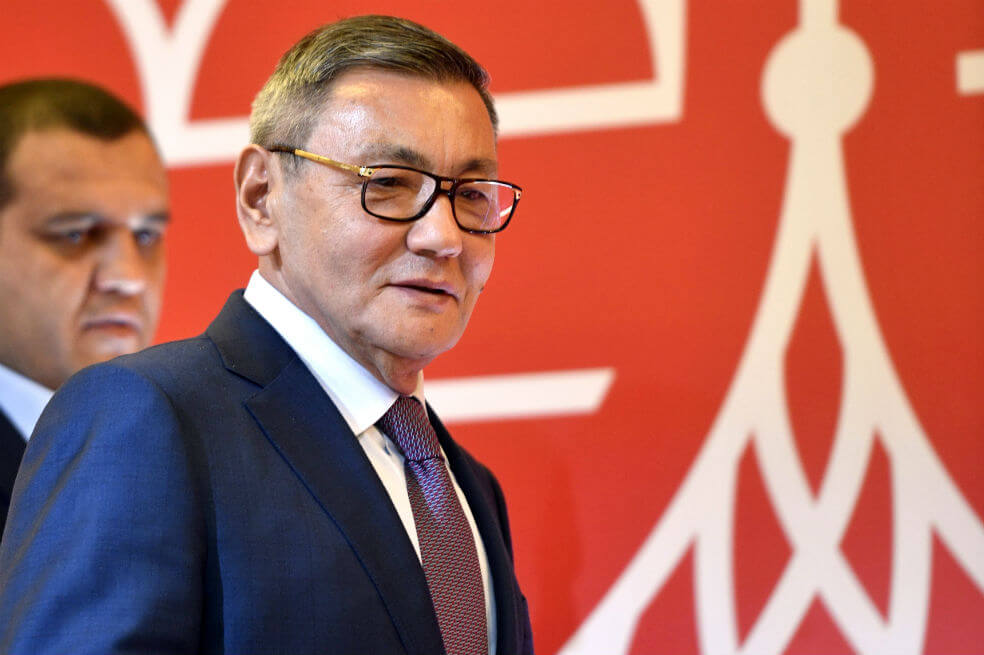 Gafur Rakhimov renunciaría para evitar la salida del boxeo del ciclo olímpico