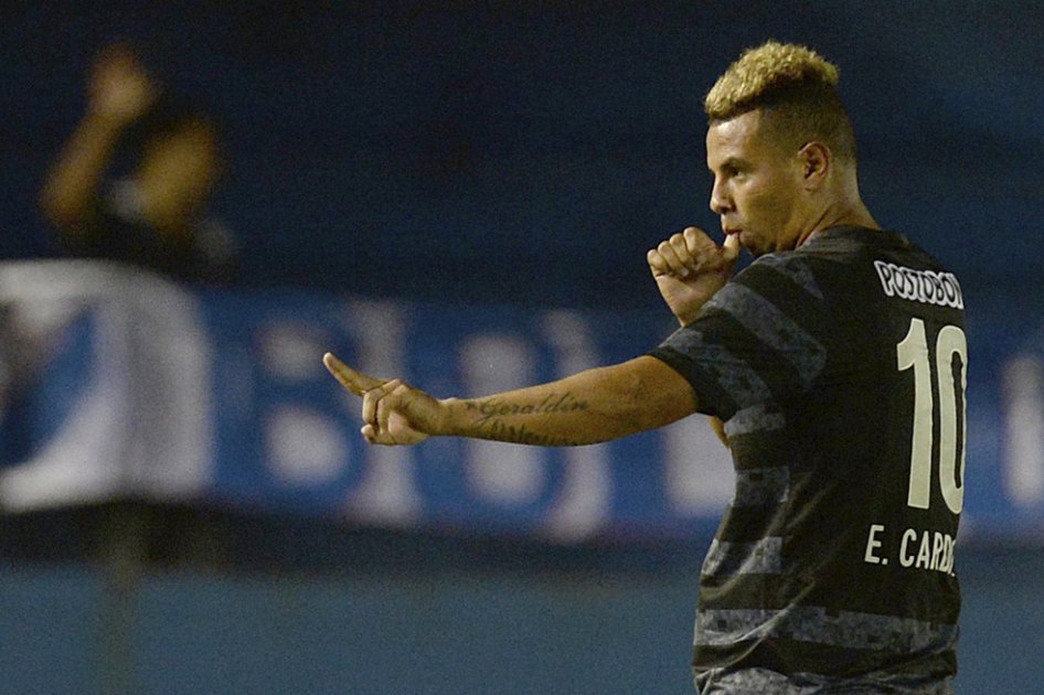 Atlético Nacional se impuso en Montevideo con gol de Edwin Cardona