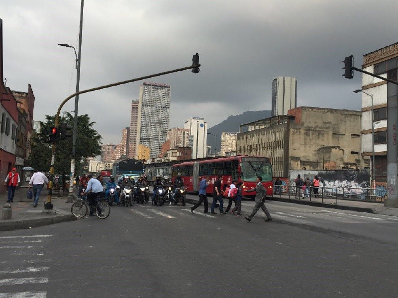 Zonas exclusivas para motos en los semáforos: en agosto inician las pruebas