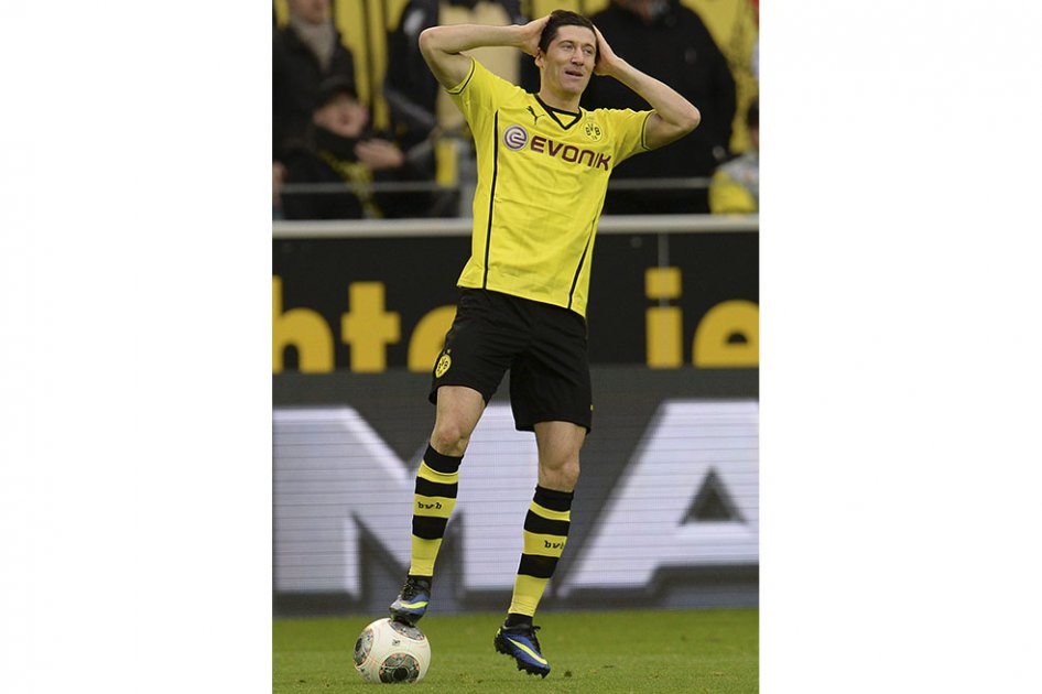 Robert Lewandowski, goleador del Borussia Dortmund, acusado de agresión