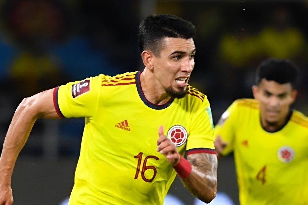 Daniel Muñoz: edad, estatura, quién es y más del jugador de la Selección Colombia