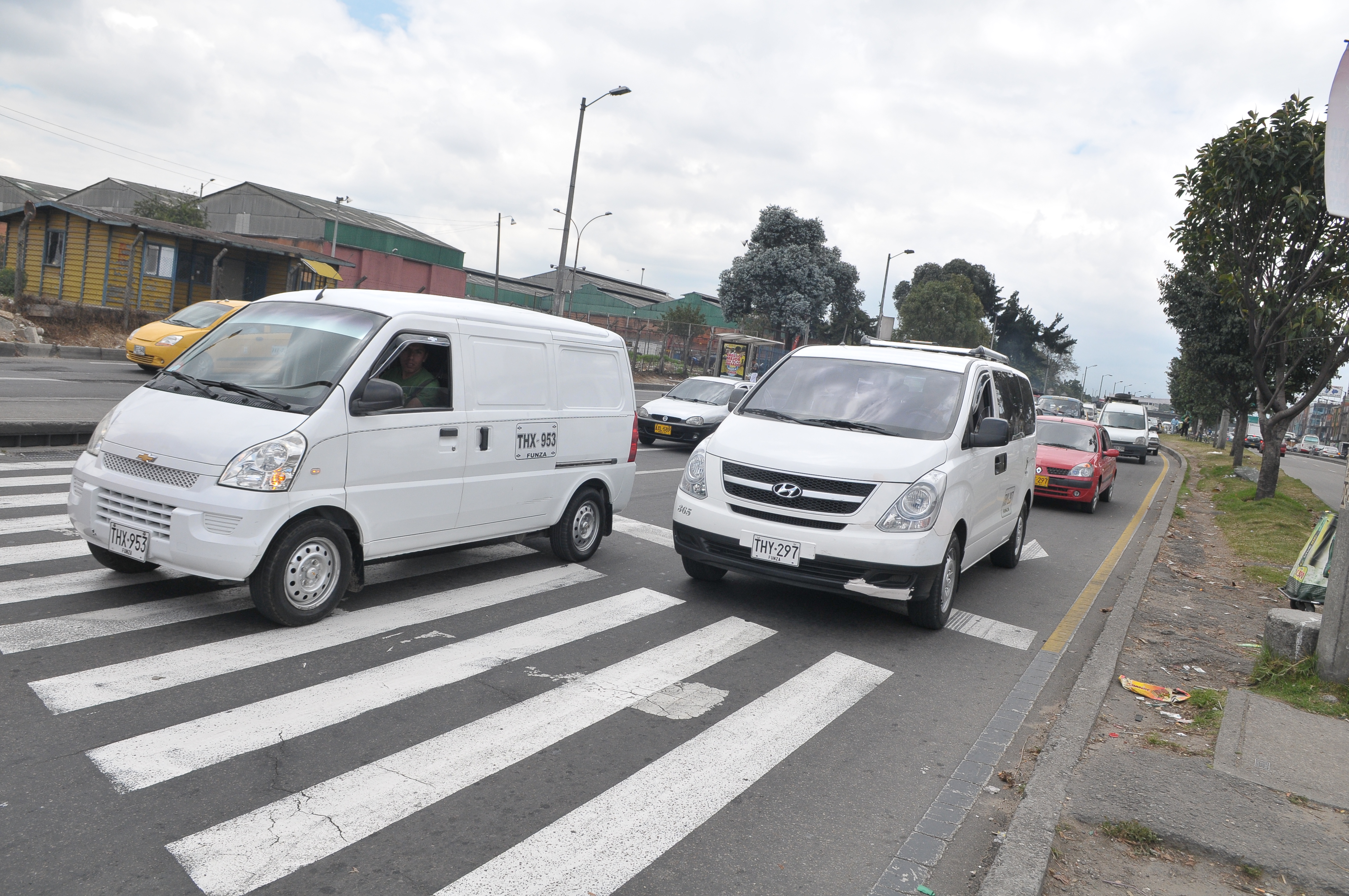Vías de Bogotá, a la altura de la Avenida 68, entre las Calles 3 y 4d.