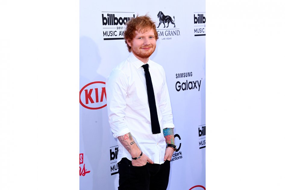 Ed Sheeran invirtió 40 horas en 30 tatuajes