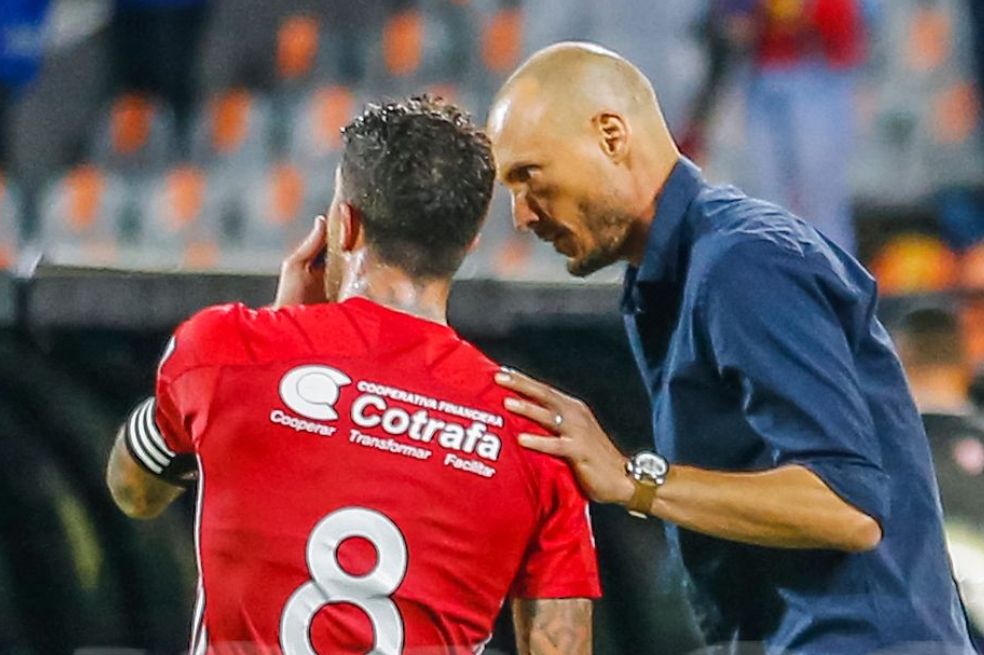 David González y su primera victoria como entrenador con Medellín