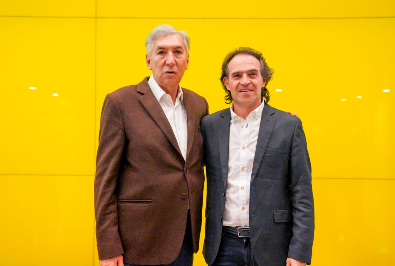 Los líos de Bernardo Ordóñez en el Nuevo Liberalismo por apoyar campaña de “Fico”