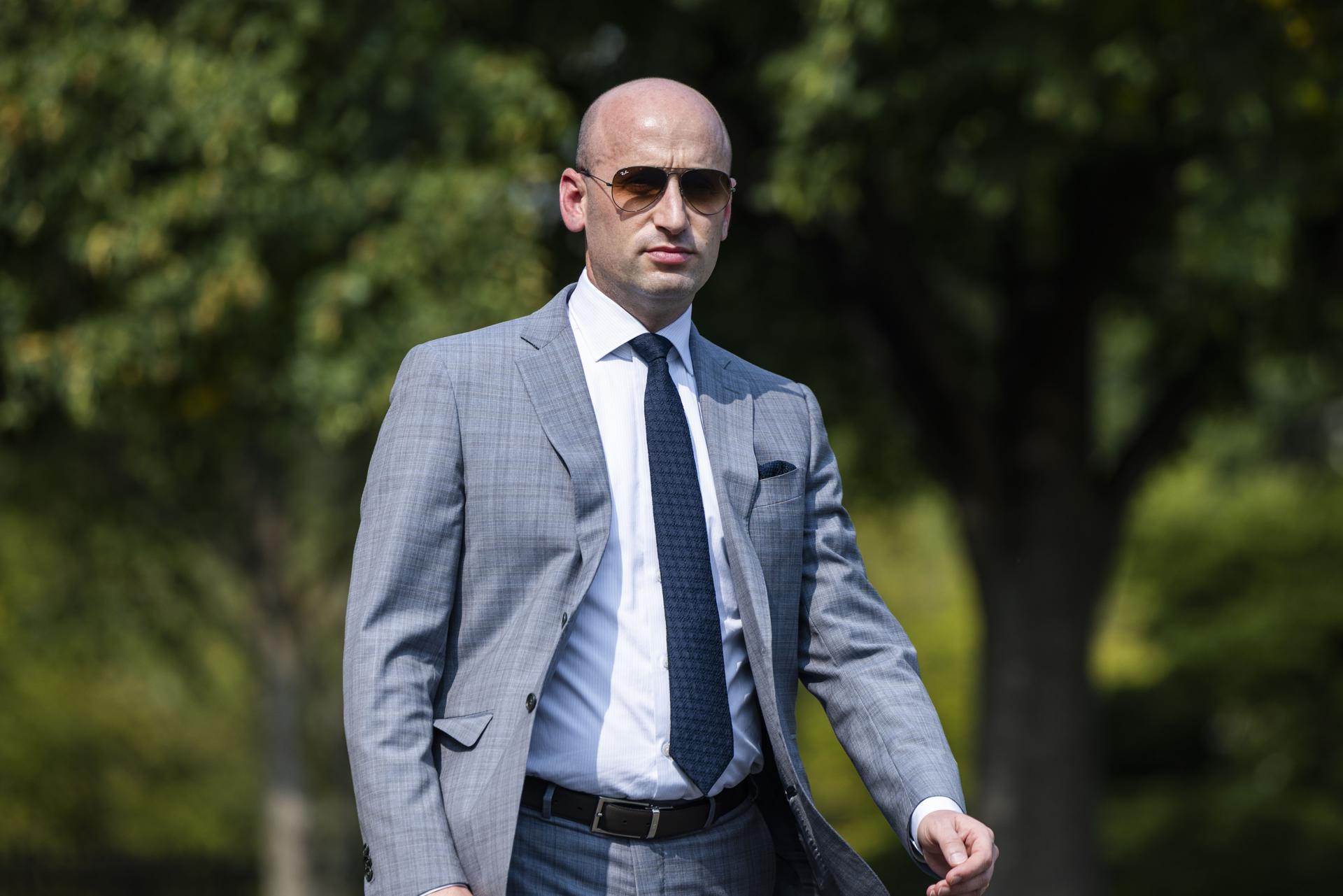 Quién es Stephen Miller, designado por Trump para manejar los asuntos de Venezuela