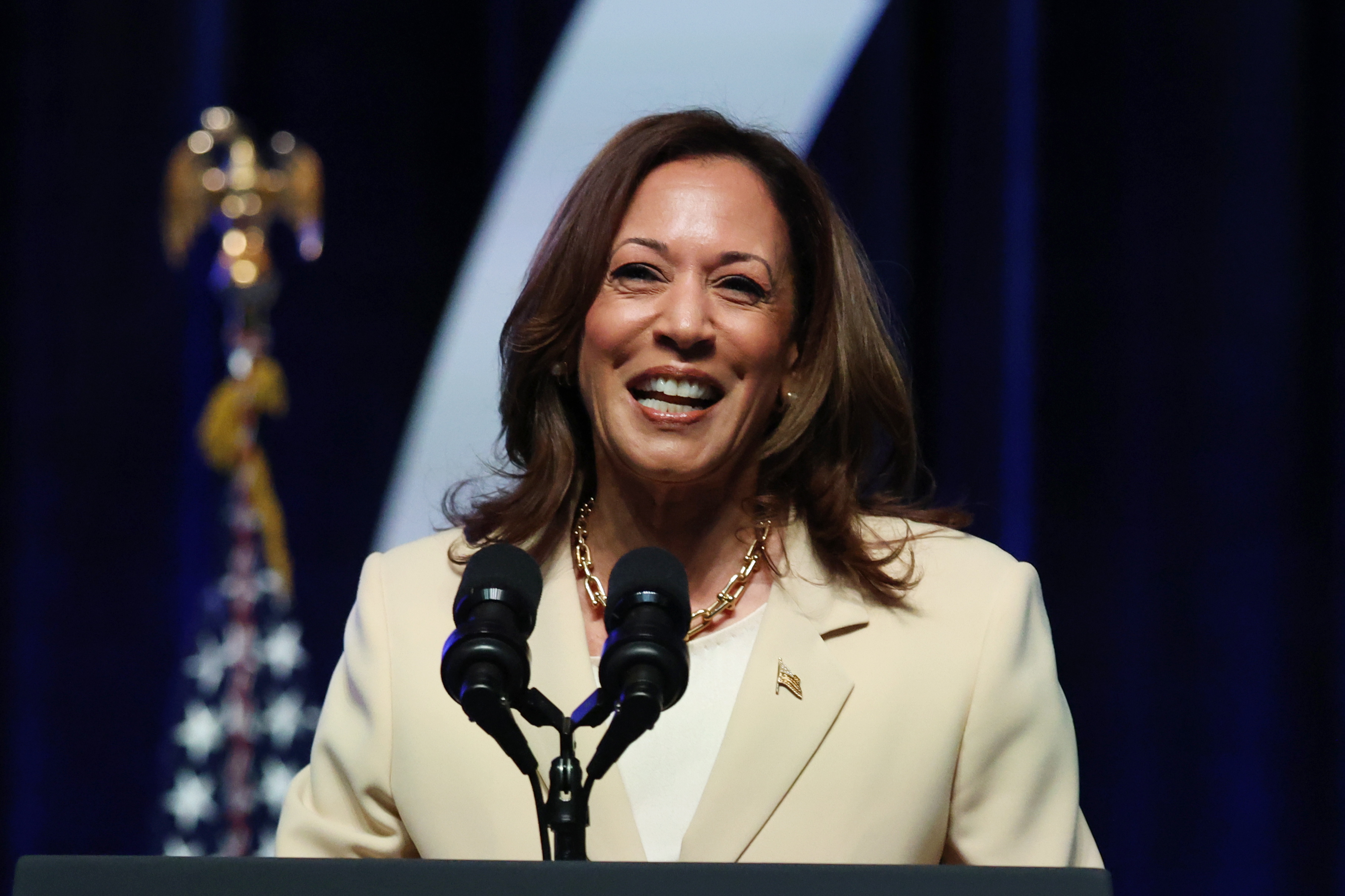 “Elegimos la libertad”: esto dice el primer anuncio de campaña de Kamala Harris
