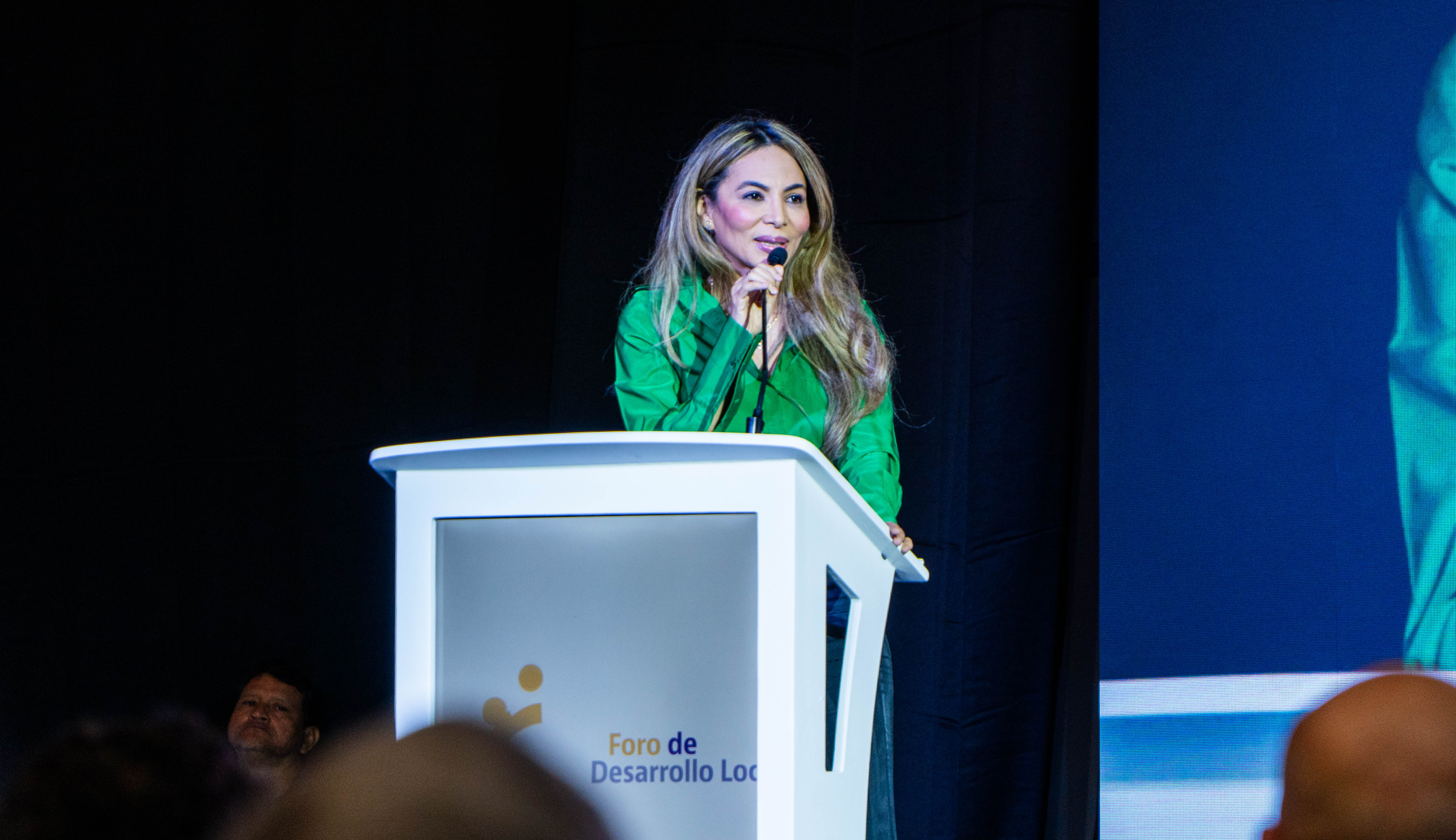 Ana María Aljure, gerente de Ciudad de Barranquilla, intervino en la sesión inaugural del foro.