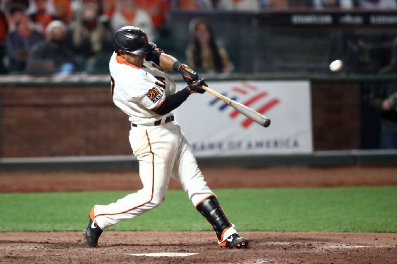 Donovan Solano, con el bate caliente en las Grandes Ligas