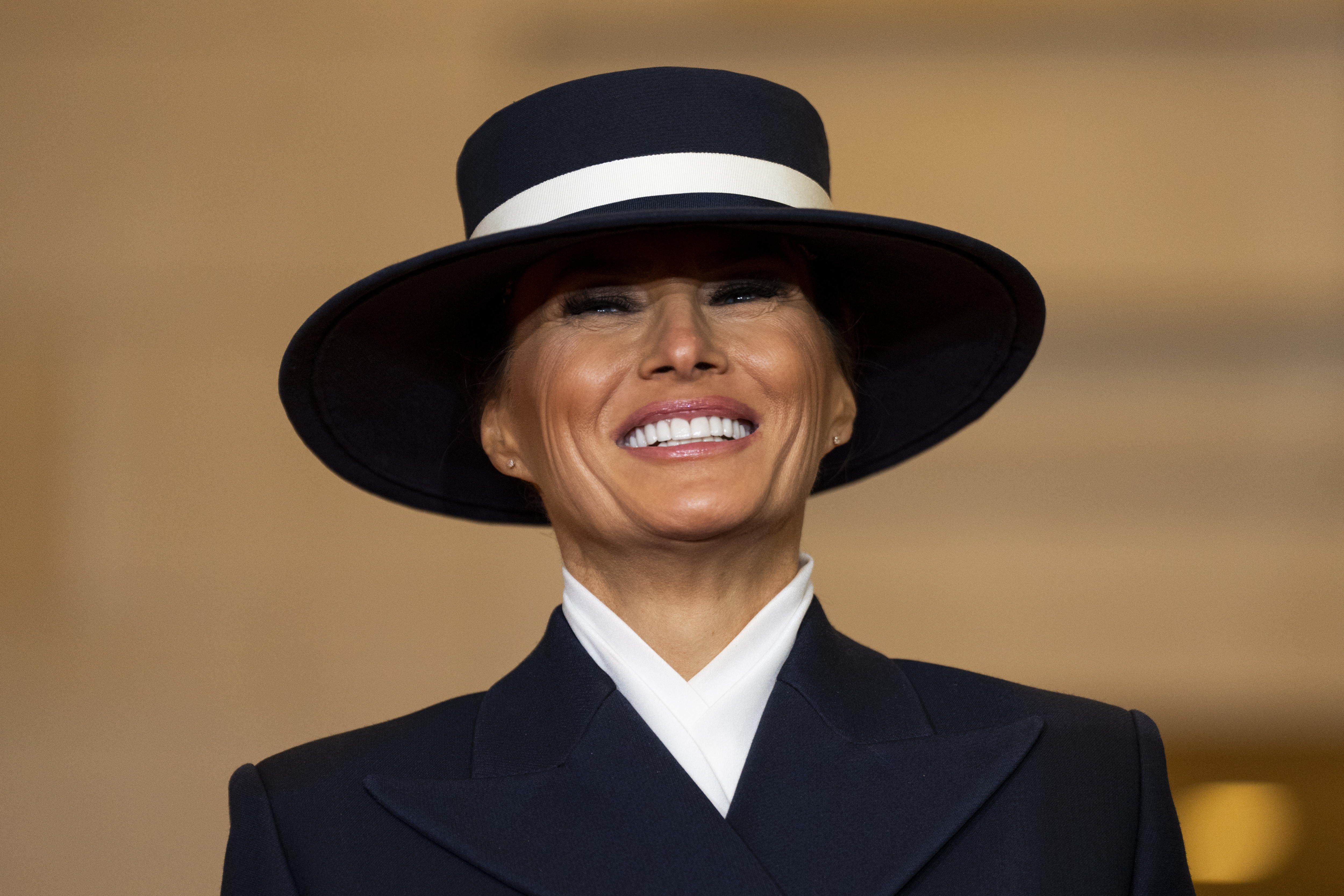 Washington (United States), 20/01/2025.- First lady Melania Trump is seen as her husband President Donald Trump addresses guests and supporters in an overflow room in Emancipation Hall of the U.S. Capitol for his Inauguration ceremony in Washington, D.C., on Monday, January 20, 2025. EFE/EPA/Greg Nash / POOL