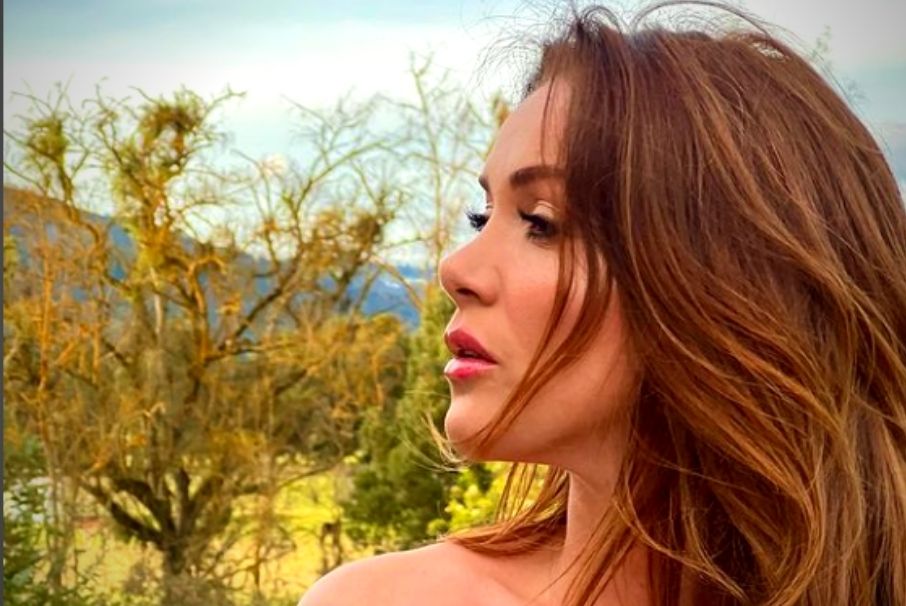 ¿Nataly Umaña olvidó a Alejandro Estrada? Recibió romántico detalle que dejó dudas