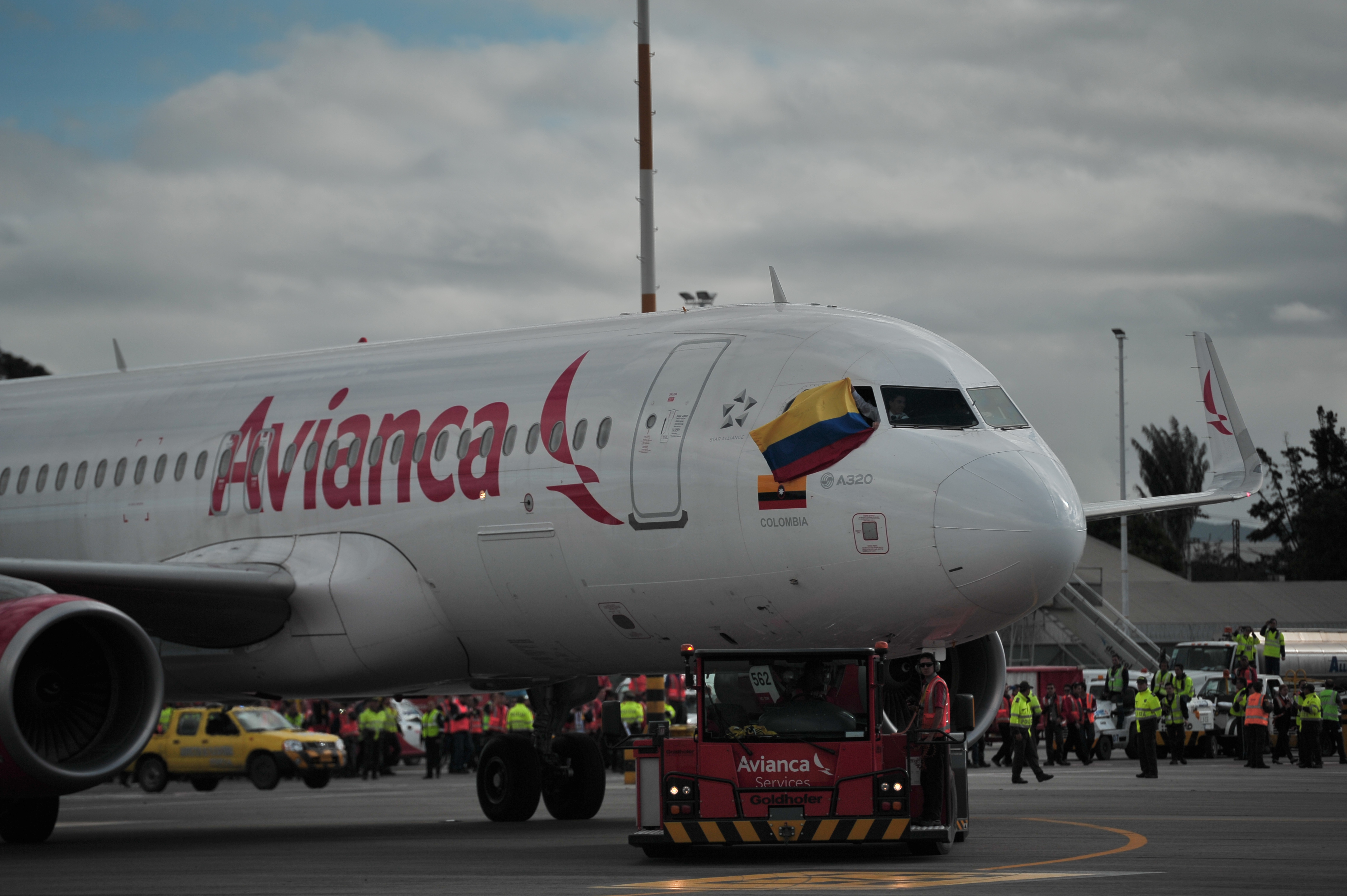Cancelaciones y medidas de Latam y Avianca en medio de la escasez de combustible