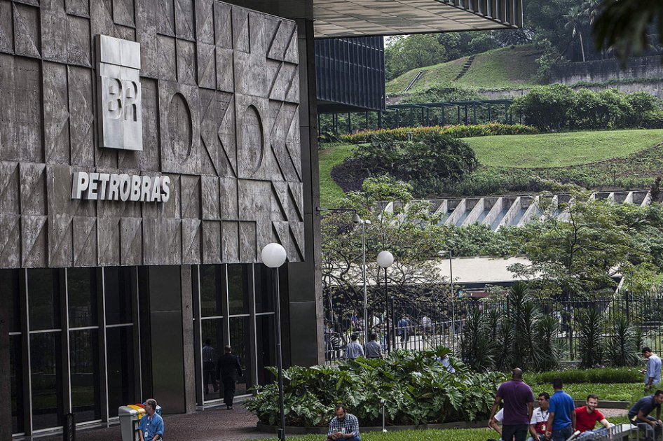 Gobierno de Brasil anuncia paquete anticorrupción tras escándalo en Petrobras