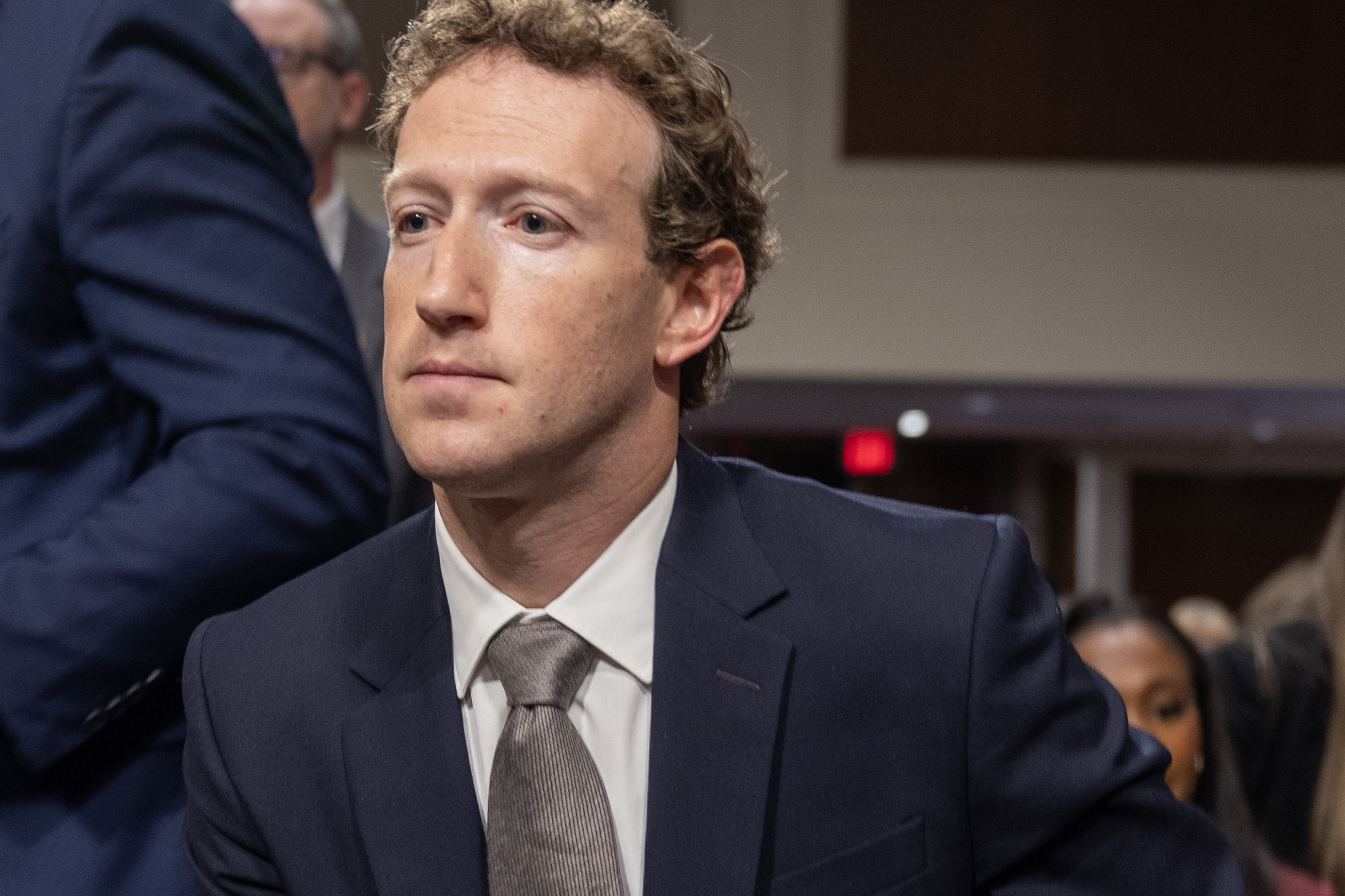 Zuckerberg se acerca a Trump con el cambio de los vientos políticos