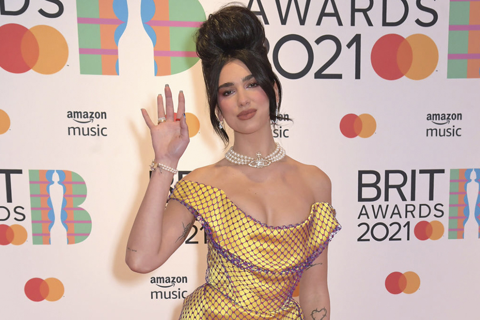 Dua Lipa se lanza como actriz con Henry Cavill