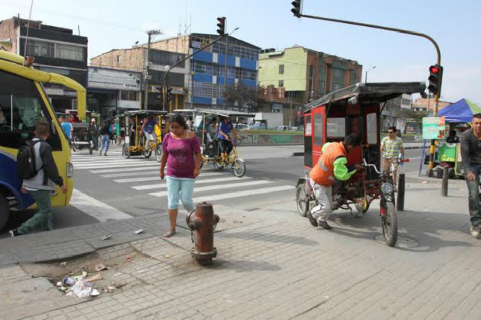 Defensoría del Pueblo advierte deplorable estado de ciclorrutas en Bogotá