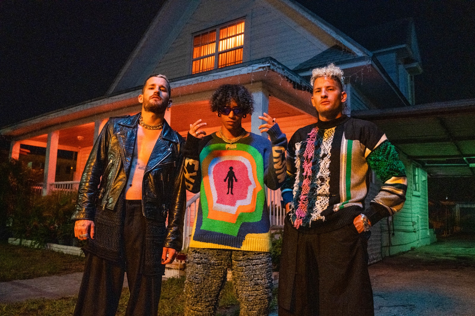 Micro TDH une fuerzas con Mau y Ricky en su nuevo sencillo “La chama”