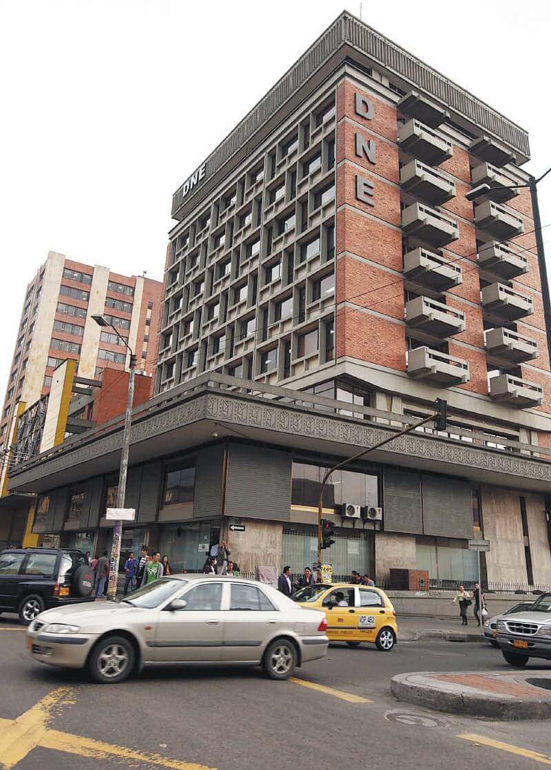Trece congresistas, al banquillo por caso DNE