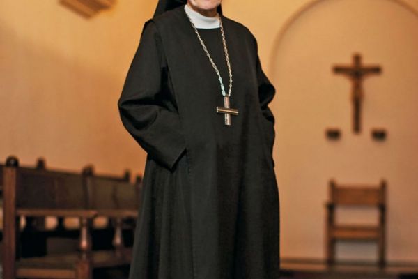 Policía india busca a monjas por ayudar a sacerdote acusado de violación
