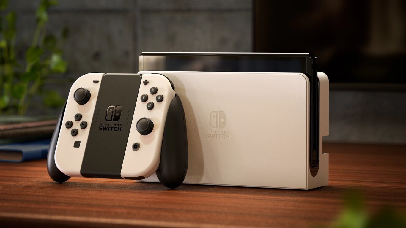 Se vende en los colores originales de la Nintendo Switch clásica, pero también se puede encontrar en color blanco. Una diferencia con sus hermanas menores es que es la única consola de esta línea con un puerto LAN para conexión a internet.