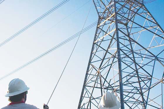 Empresa española instalará en Brasil dos centrales eléctricas a gas